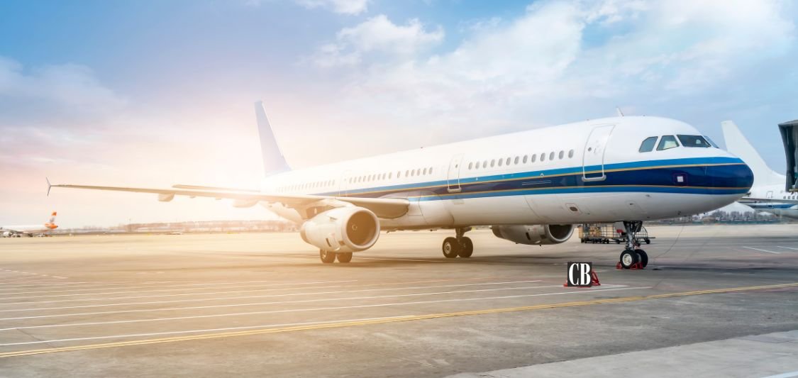 You are currently viewing United Airlines Flight Declares Mayday After Engine Failure, Lands Safely at Dulles